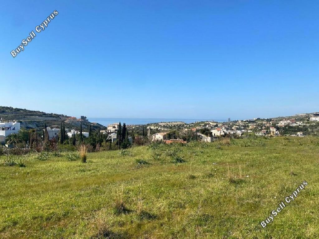 Property photo 1 of 4