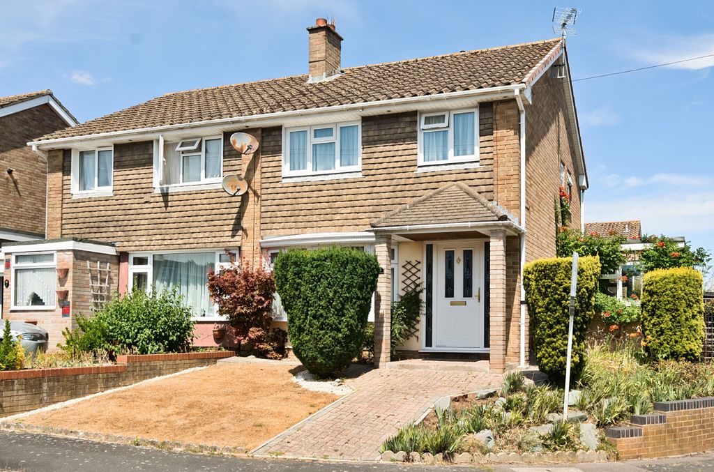 Property photo 1 of 12 1326247-2-6877d97...
