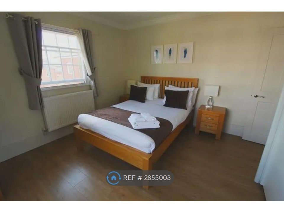 Property photo 1 of 6 Bedroom