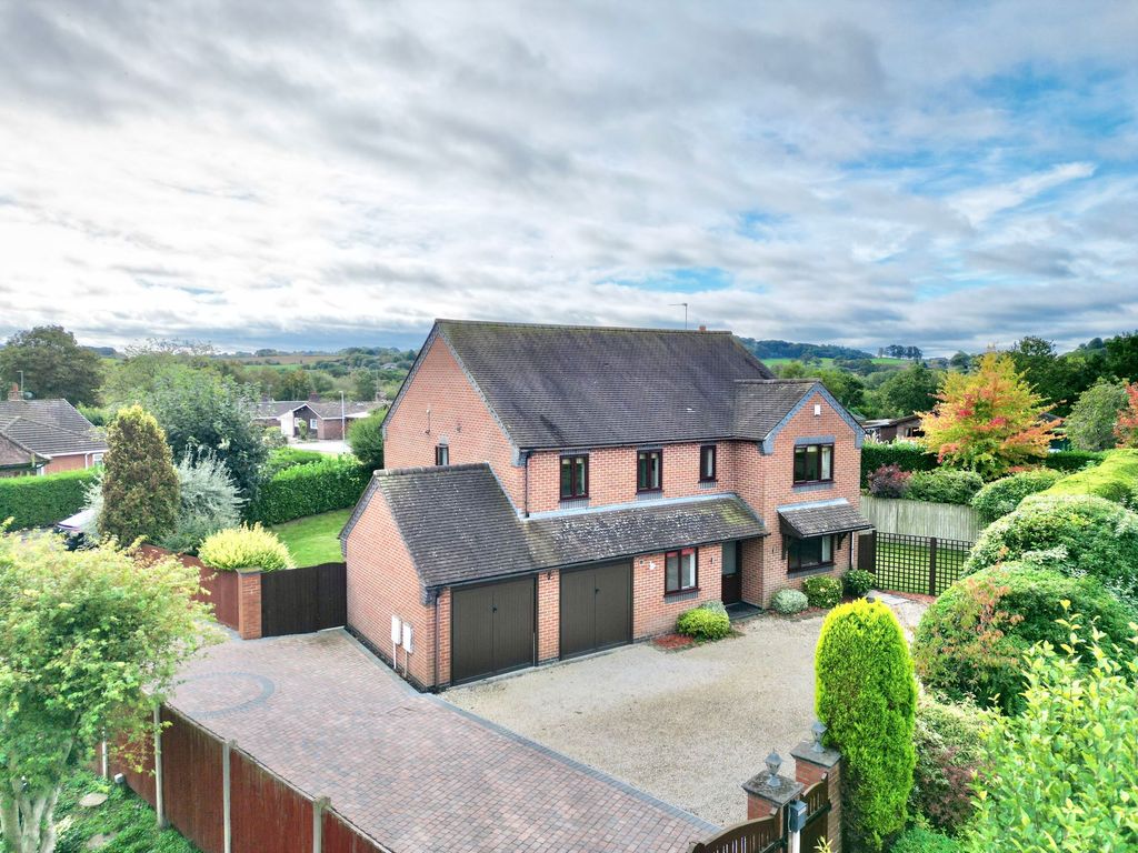 Property photo 1 of 36