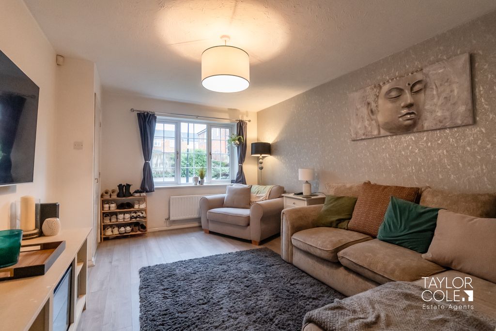 Property photo 3 of 19