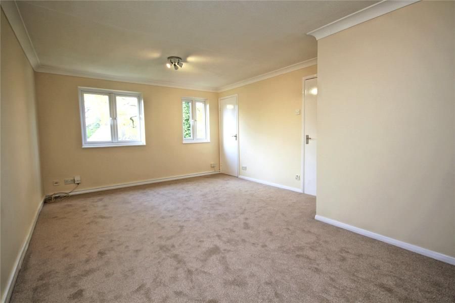 Property photo 3 of 5