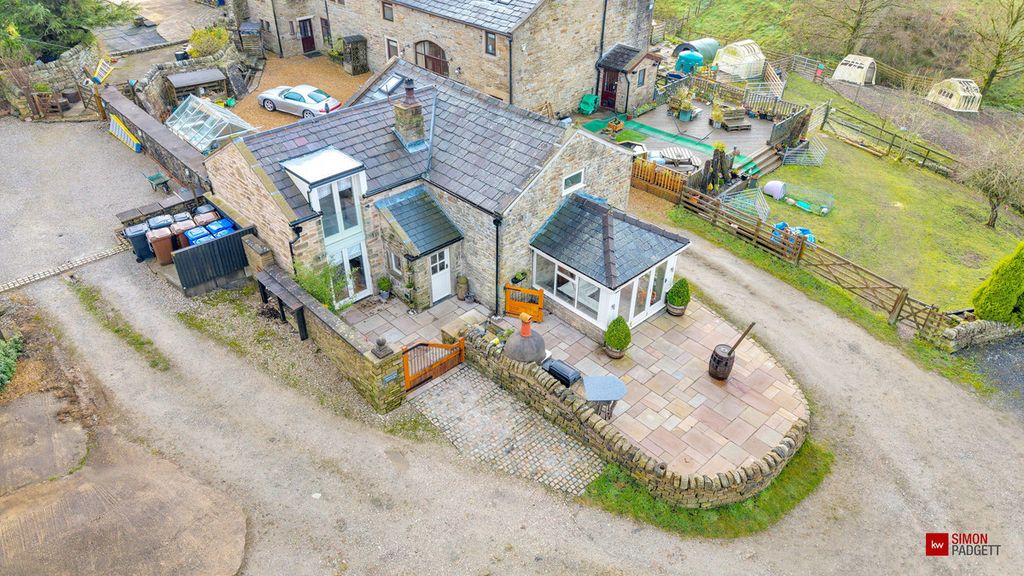 Property photo 1 of 41