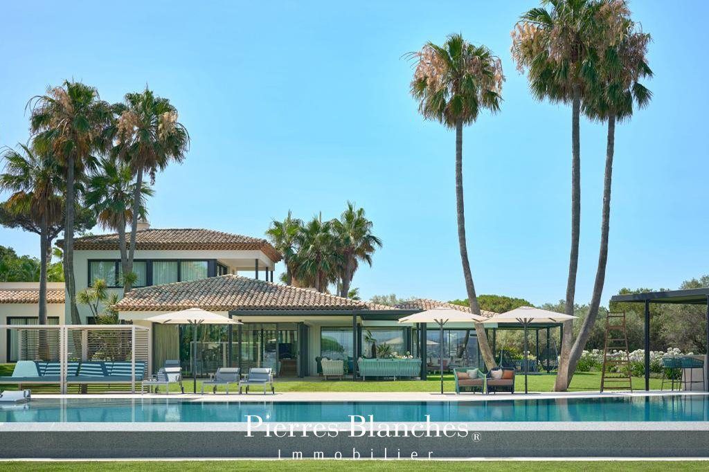 Property photo 1 of 3 Architect-Designed Villa