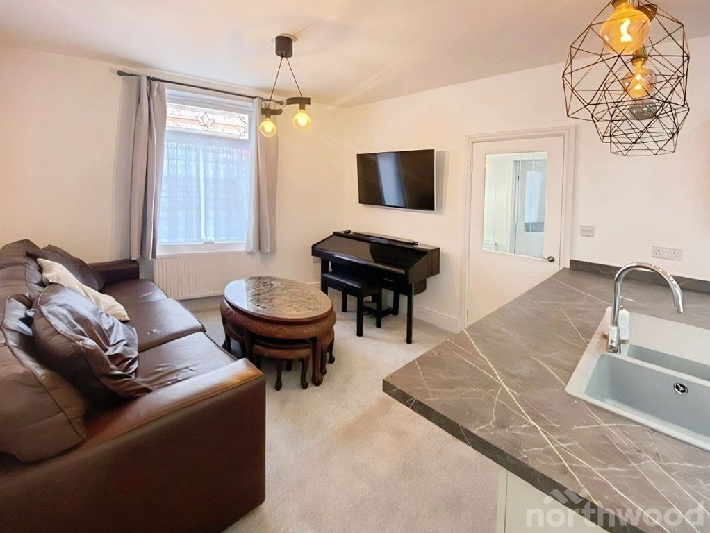 Property photo 3 of 13
