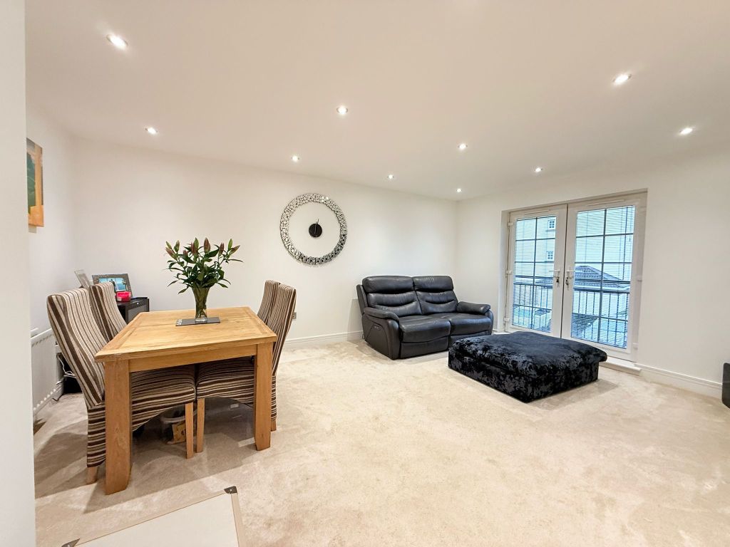 Property photo 3 of 24