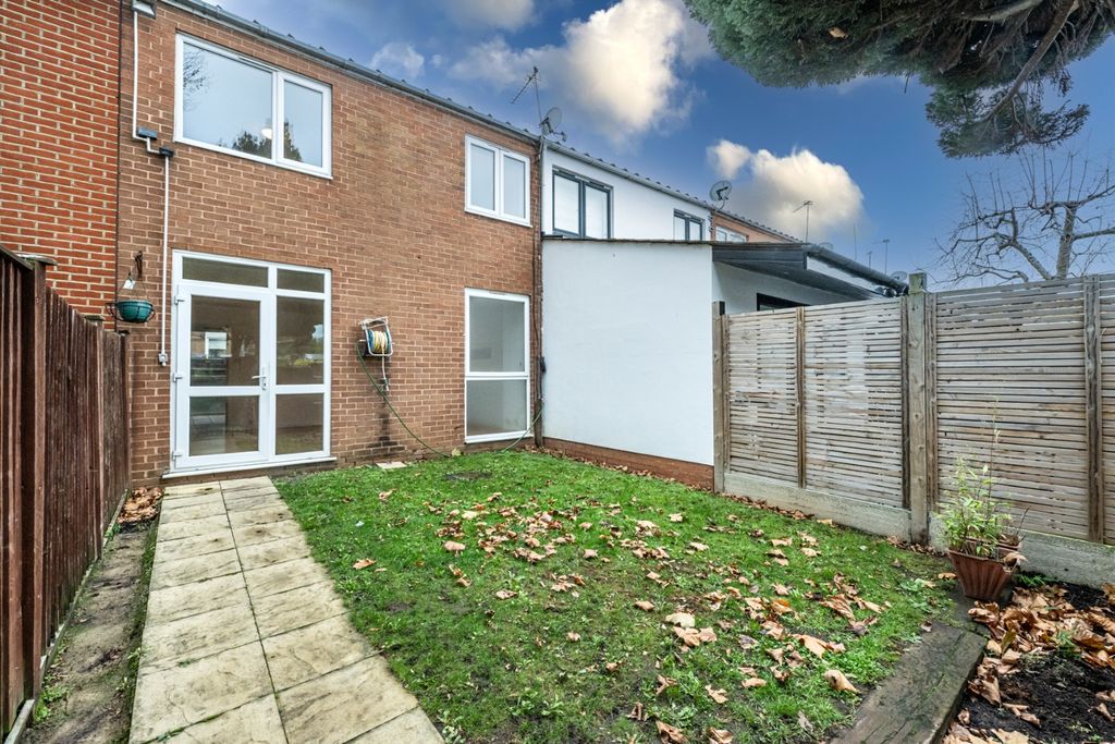 Property photo 3 of 26 4716708