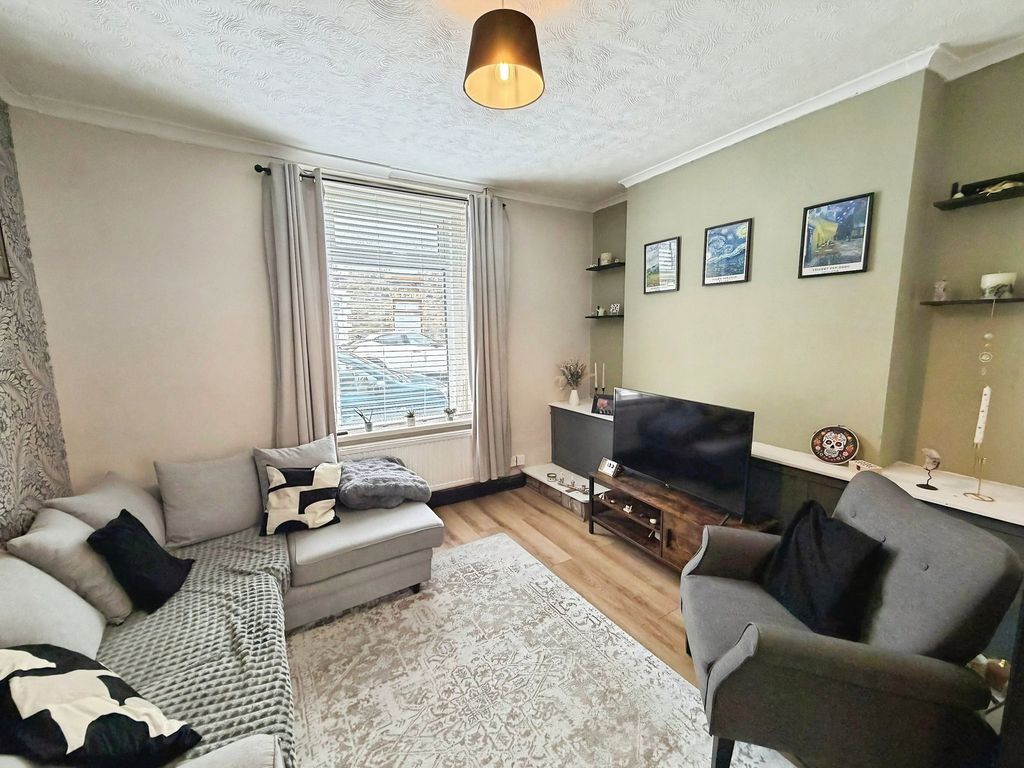Property photo 2 of 29