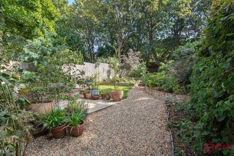 Property photo 3 of 16 Photo 3