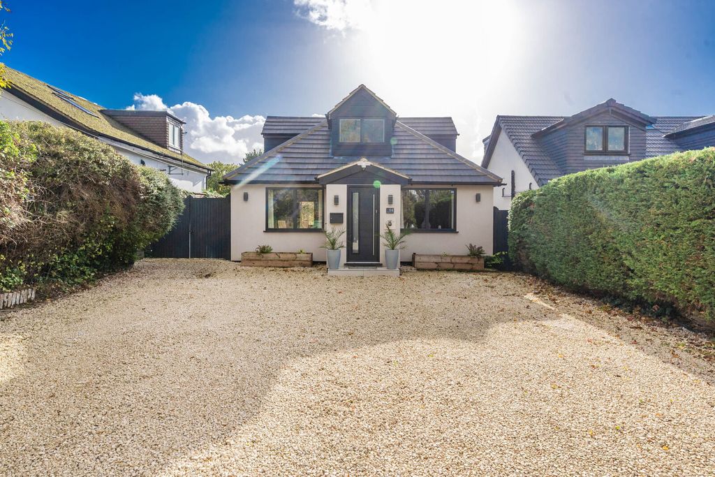 Property photo 2 of 39