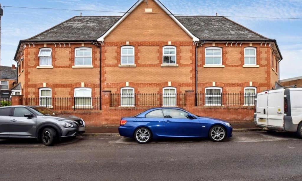 Property photo 1 of 11 Image