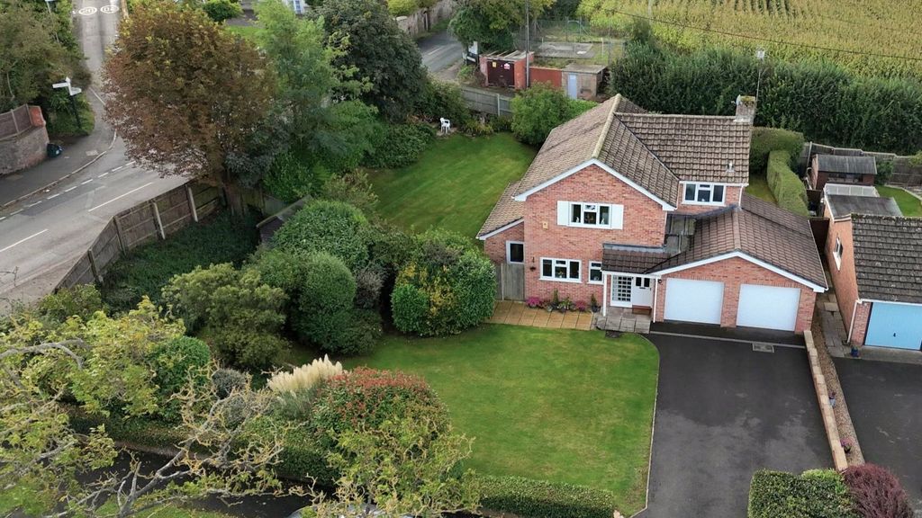 Property photo 2 of 22 Front