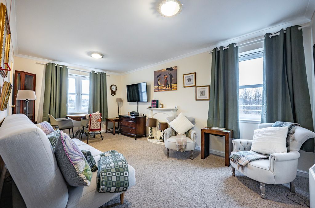 Property photo 3 of 30