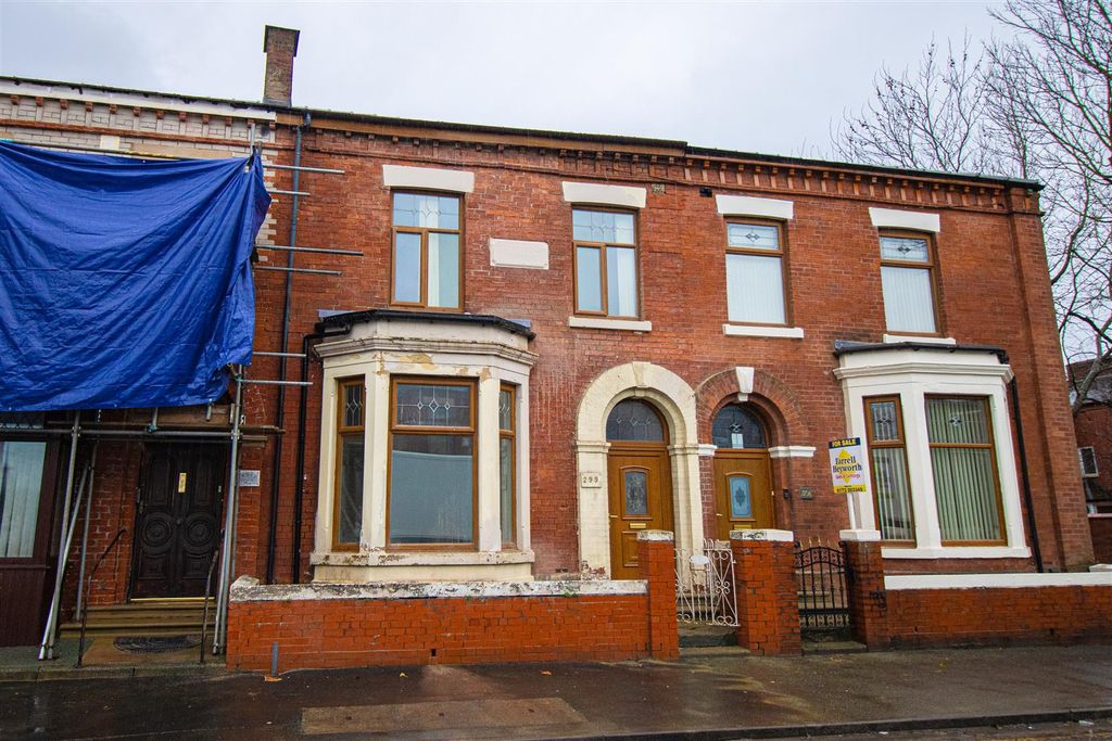 Property photo 1 of 9 Front