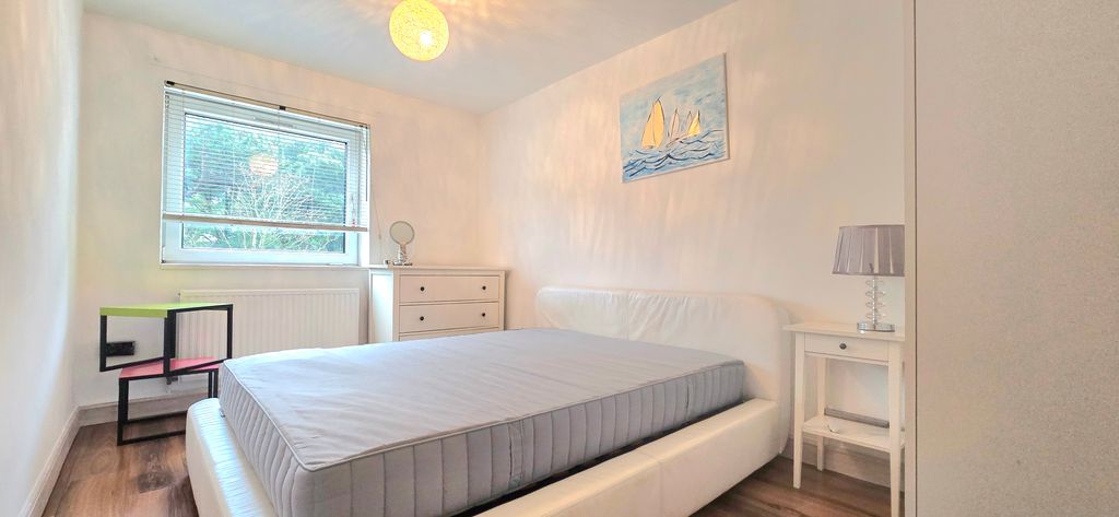 Property photo 2 of 13 2