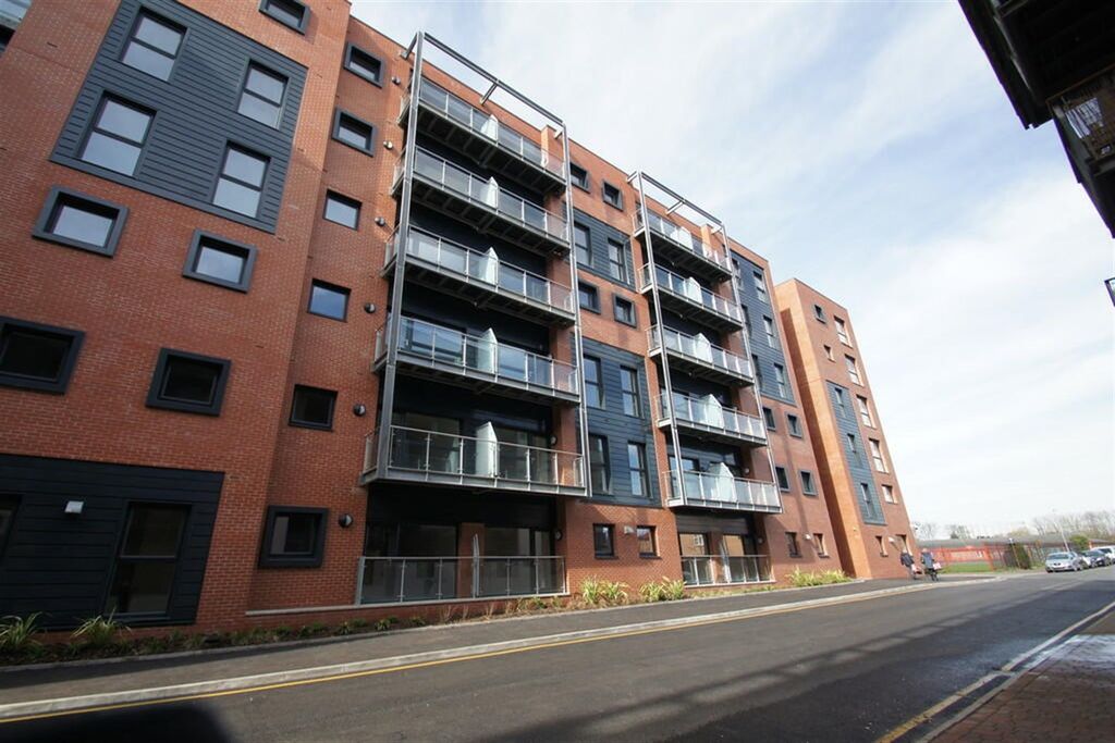 Property photo 1 of 10 (Main)