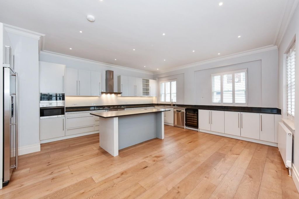 Property photo 2 of 24 The Corner House (2).Jpg