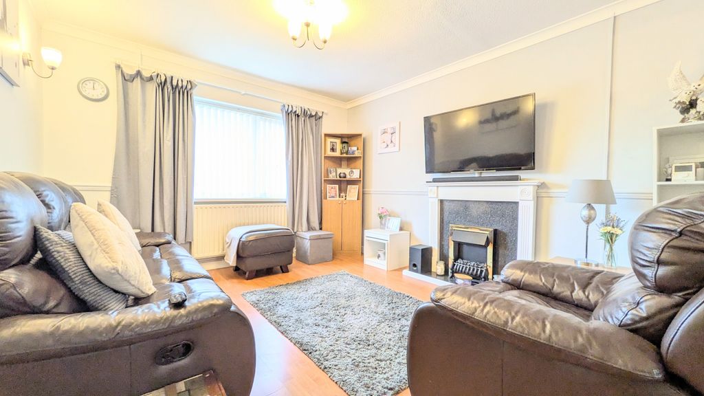 Property photo 3 of 17 Pxl_20251016_110127038~2