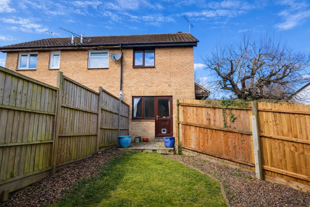 Property photo 2 of 9