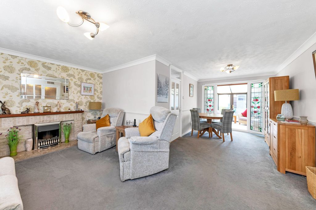 Property photo 3 of 14