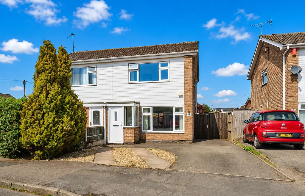 Property photo 1 of 14 Blue Sky.Jpg