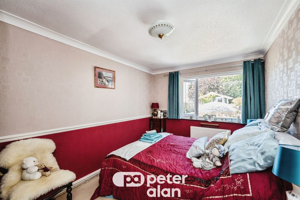 Property photo 3 of 20