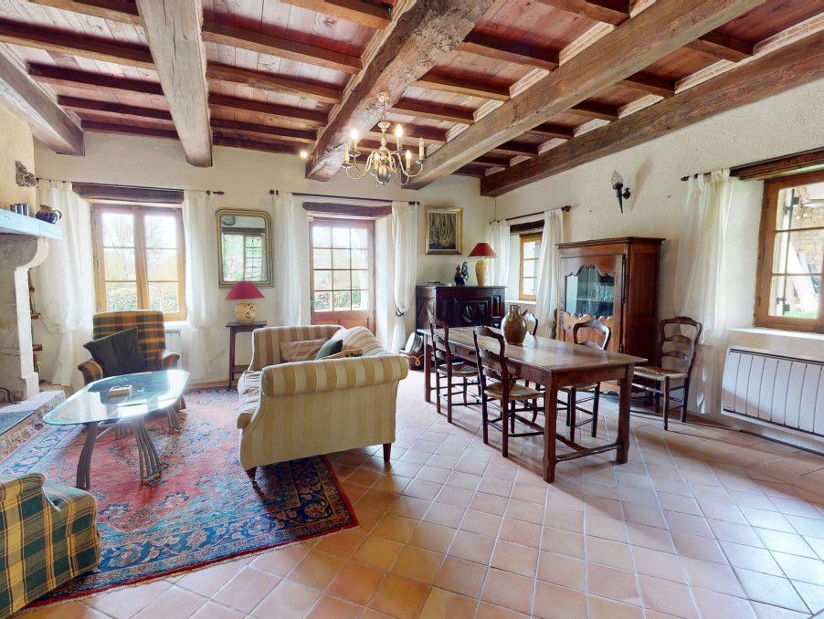 Property photo 2 of 27