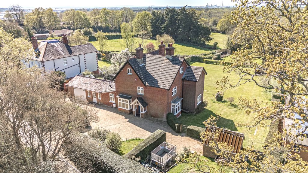 Property photo 2 of 11