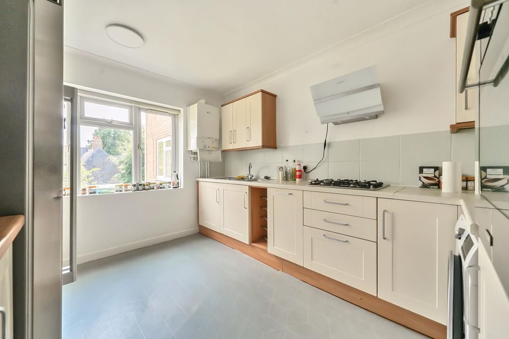 Property photo 2 of 12 Kitchen