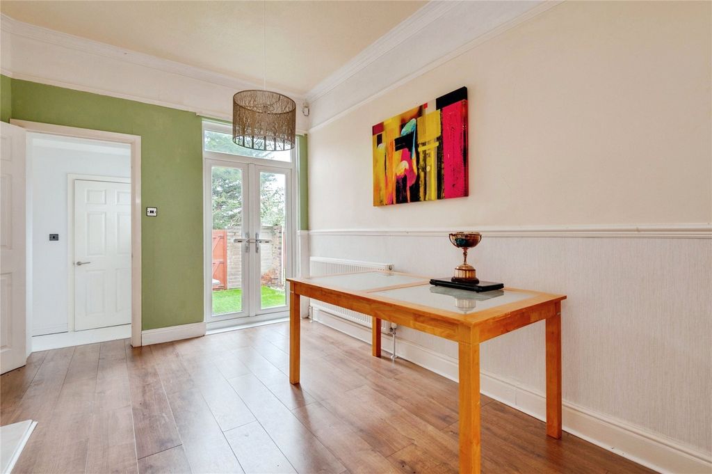 Property photo 3 of 18 Picture No. 07
