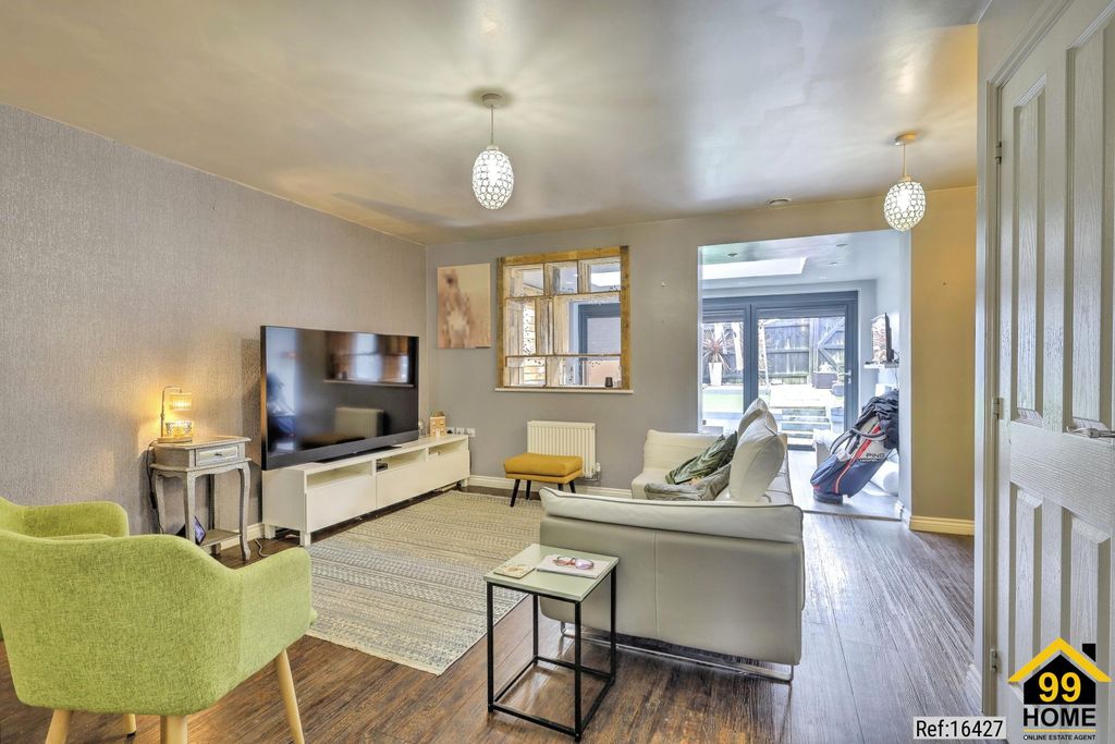 Property photo 3 of 20 Photo 2