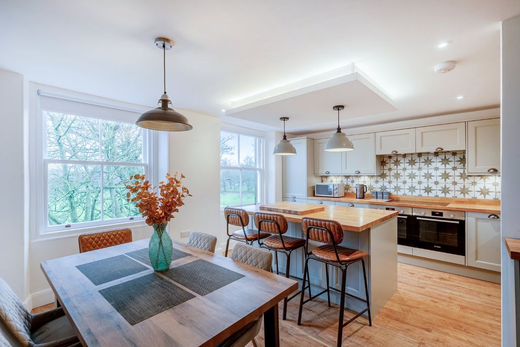 Property photo 2 of 19 Picture No. 20