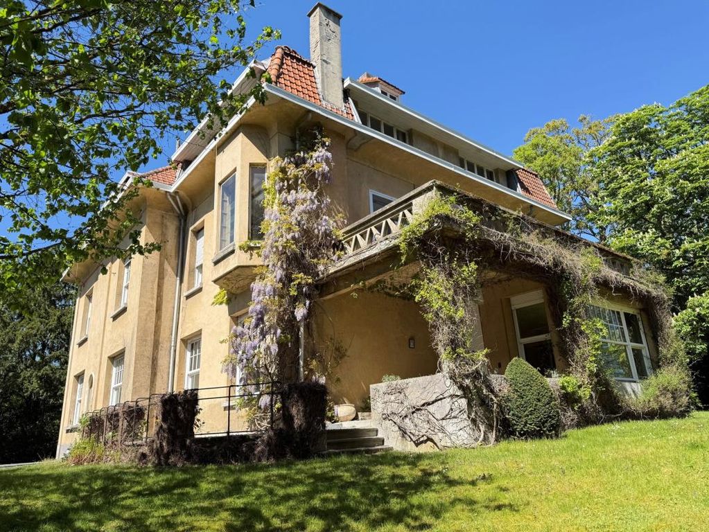 Property photo 1 of 22