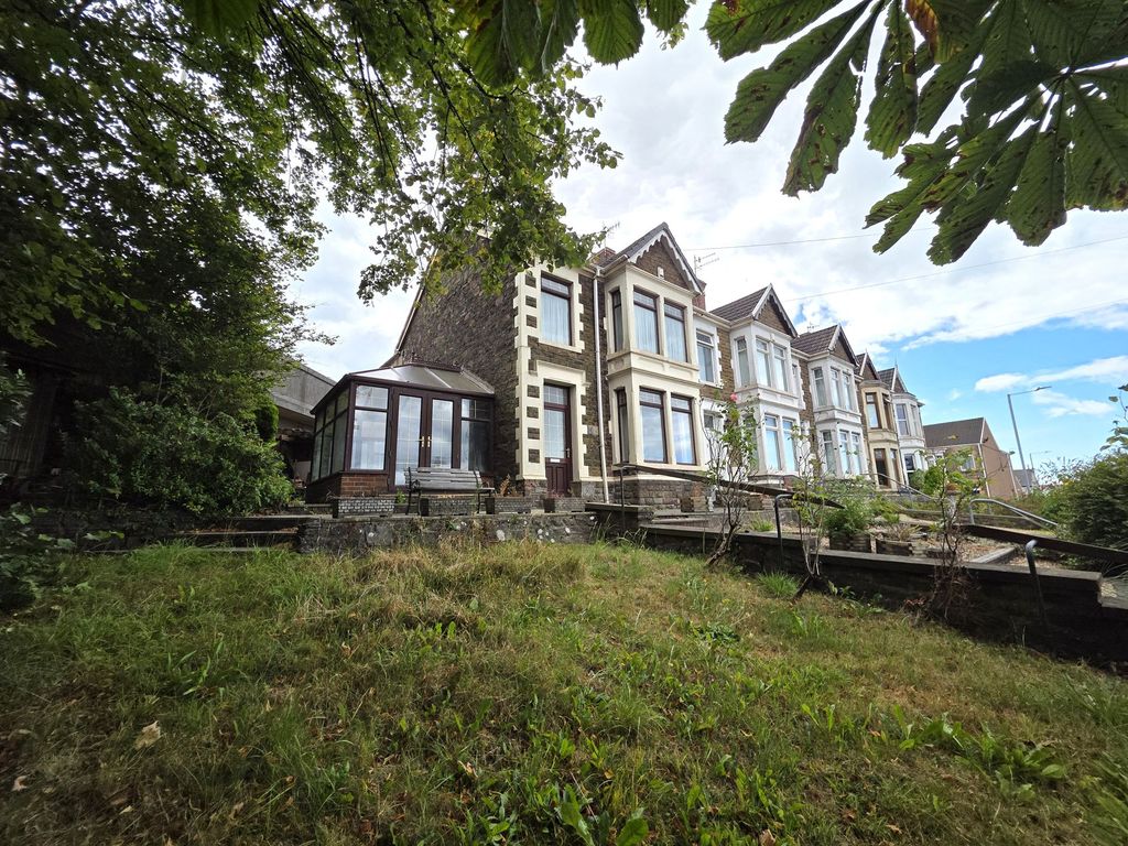 Property photo 1 of 22 Front Aspect