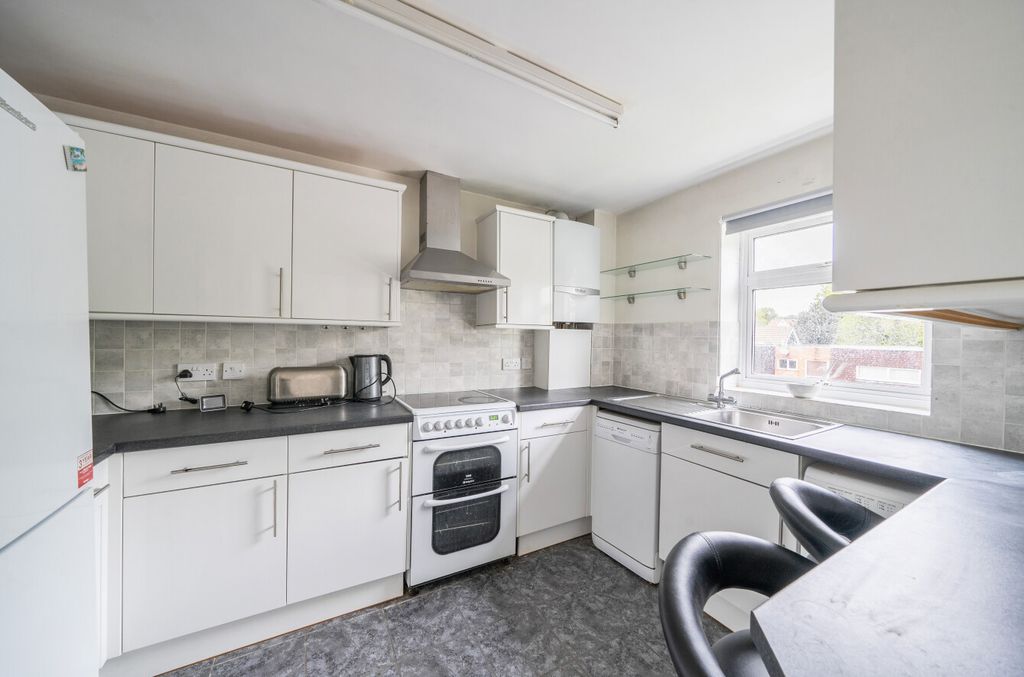 Property photo 3 of 19 1449648-1-69E6537...