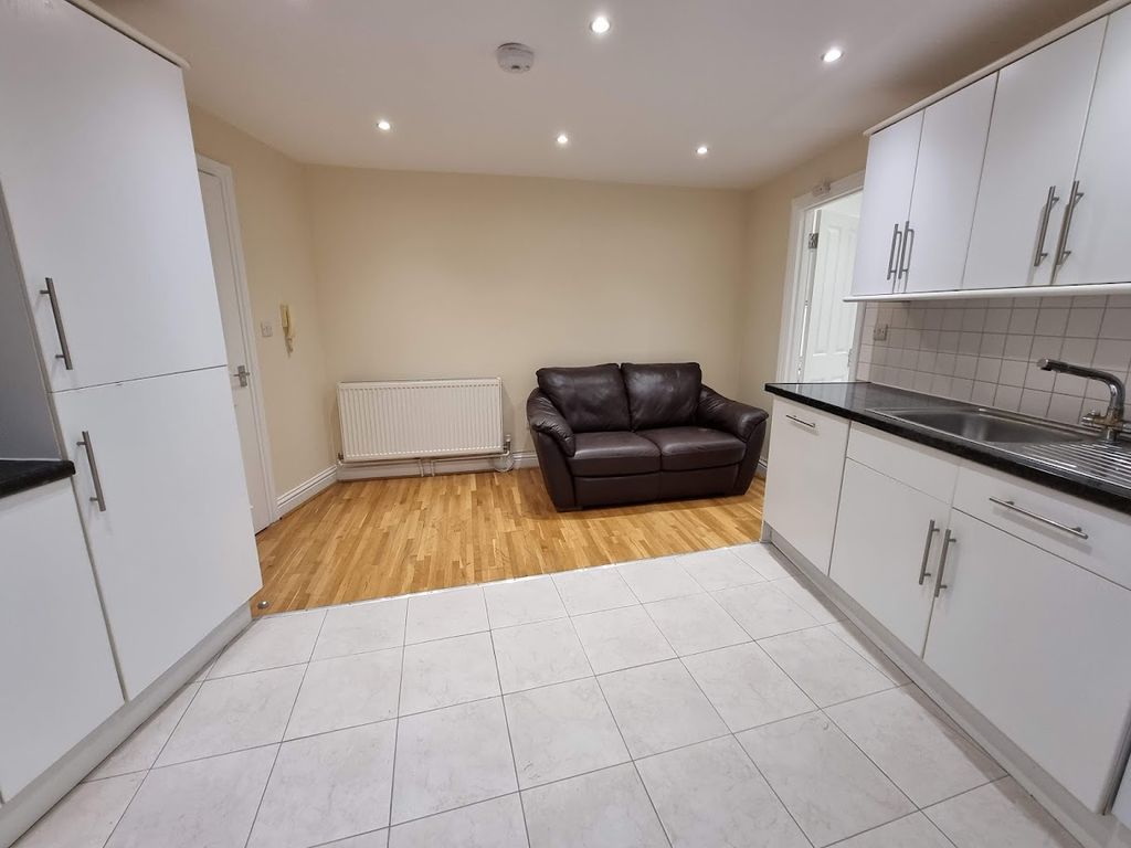 Property photo 1 of 4