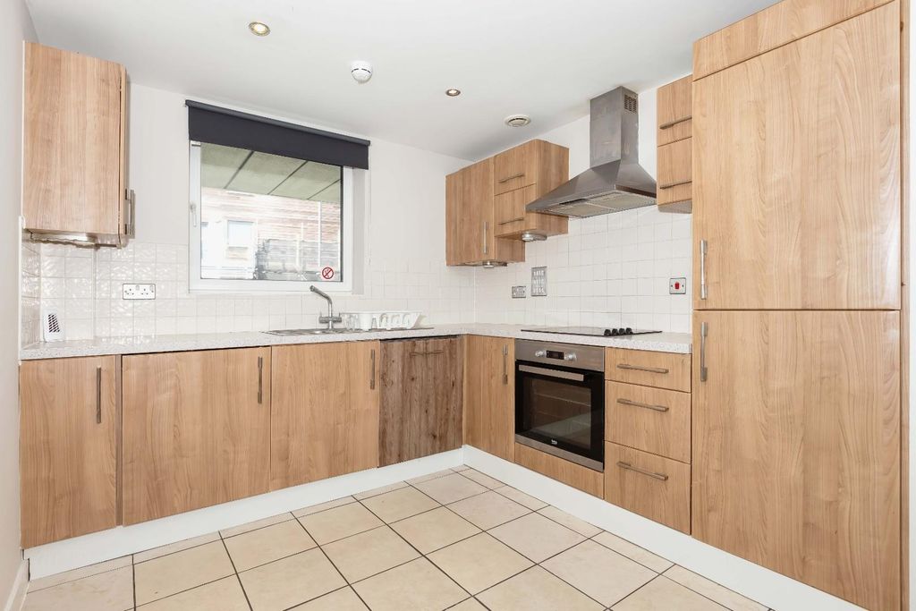 Property photo 2 of 15 Horstead Crt_4.Jpg