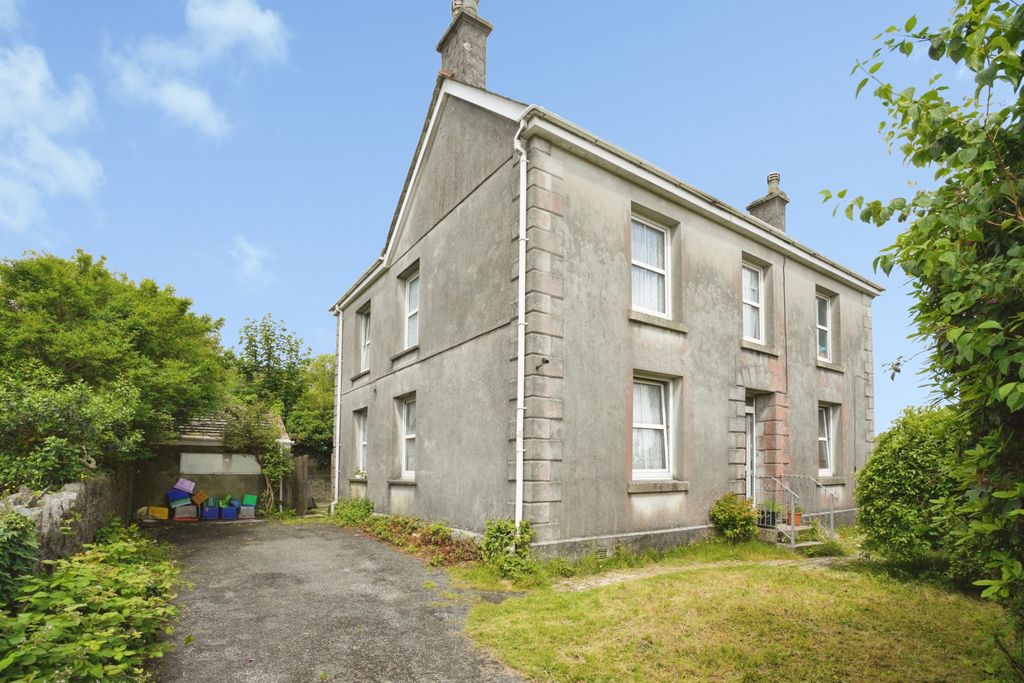 Property photo 1 of 21