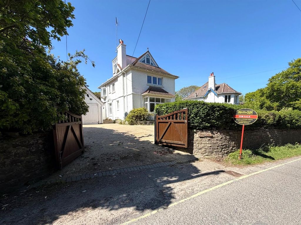 Property photo 1 of 35 4310 Rich Gates.Jpg