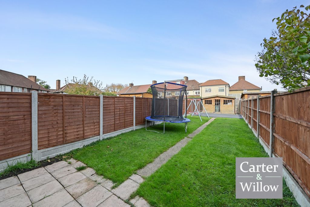 Property photo 3 of 13