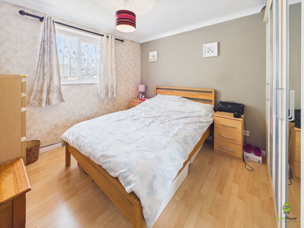 Property photo 3 of 9 Presented By Clinton At Ewemove Bexleyheath And Da
