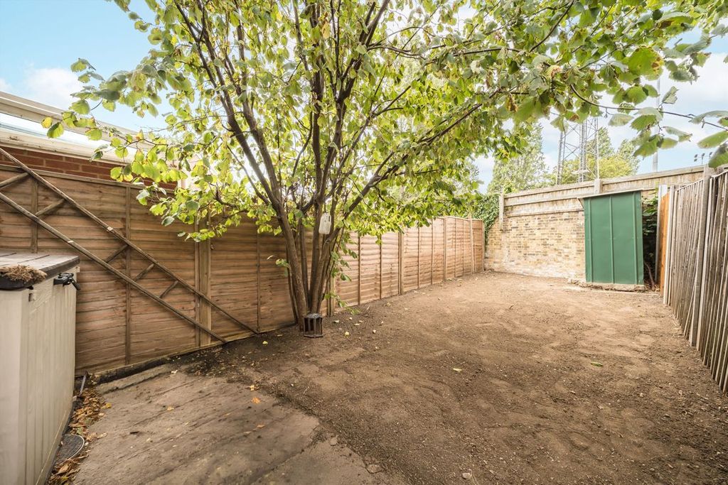 Property photo 2 of 7