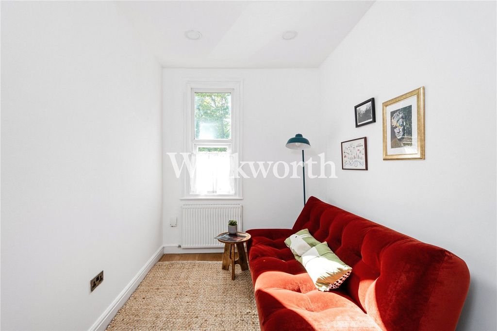 Property photo 2 of 9 Picture No. 05