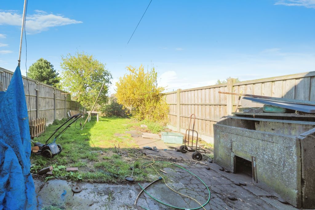 Property photo 3 of 11