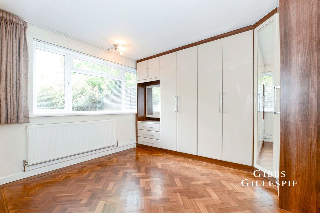 Property photo 3 of 16 Pbox-Img.Jpg