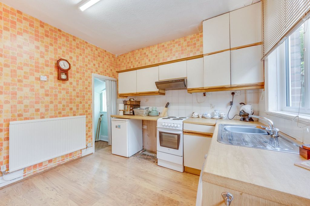Property photo 3 of 15