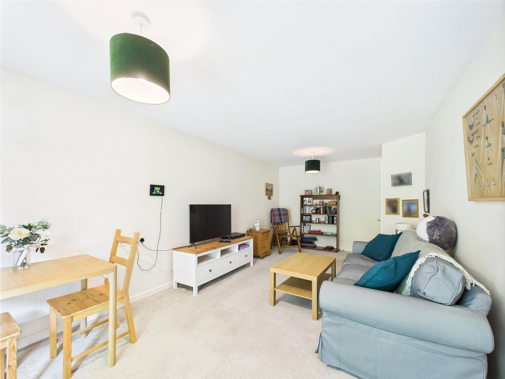 Property photo 2 of 9 Living Room