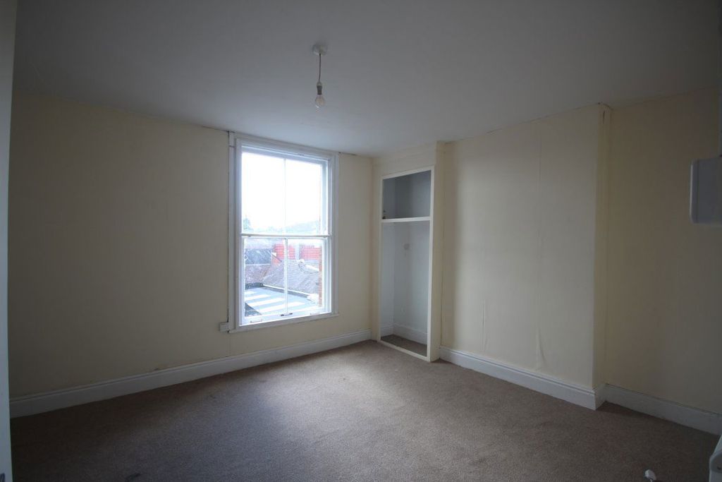 Property photo 3 of 4
