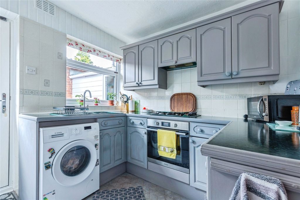 Property photo 3 of 21 Picture No. 28