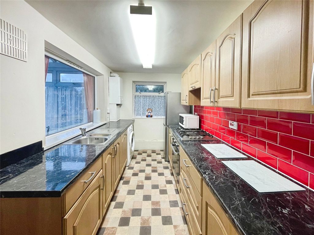 Property photo 2 of 17 Picture No. 14